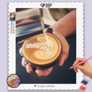 Einschenkender Kaffee mit Herz
